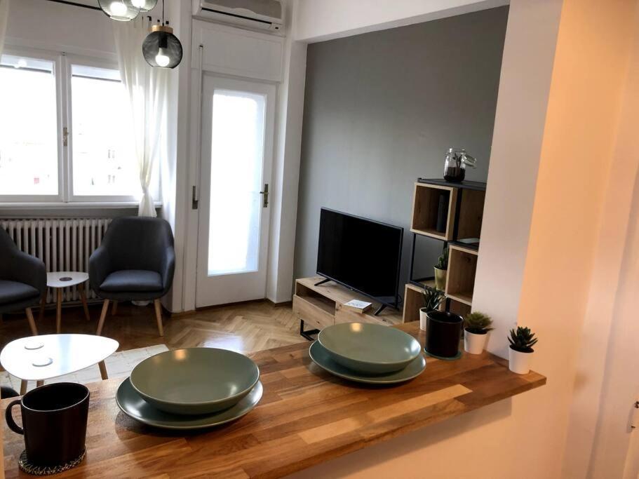 Lovely Studio Boekarest Buitenkant foto