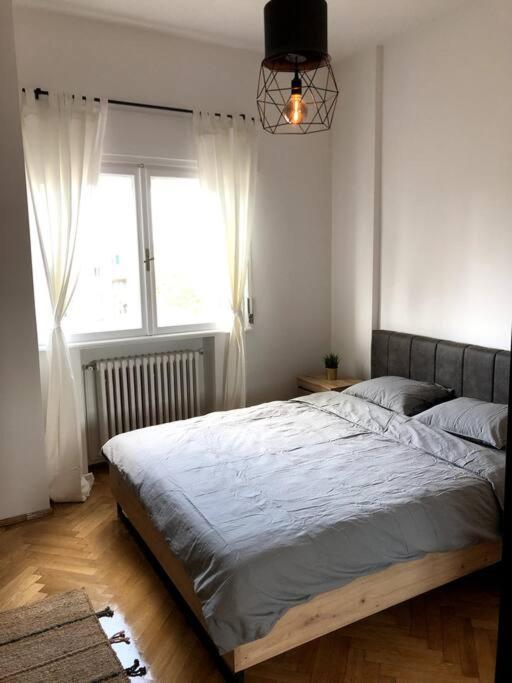 Lovely Studio Boekarest Buitenkant foto