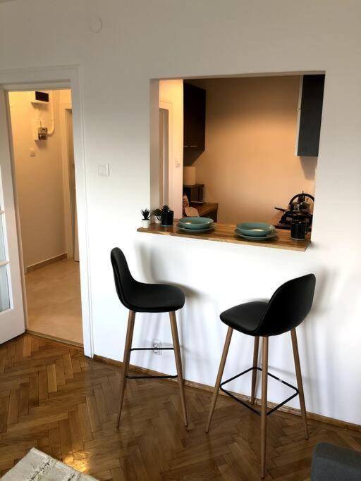 Lovely Studio Boekarest Buitenkant foto